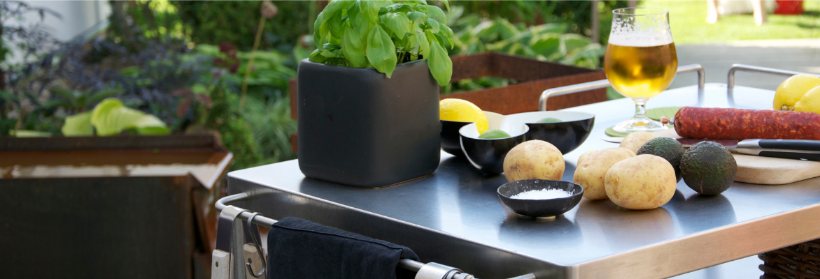 Bringing the Indoors Out: Why Outdoor Kitchens Are on the Rise